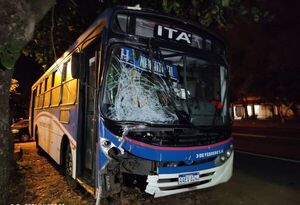 Diario HOY | Transeúnte muere embestido por un bus en la ruta