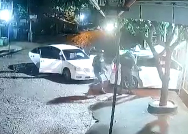 Policía investiga llamativo asalto a taxista a quien despojaron de celulares y dinero - La Clave