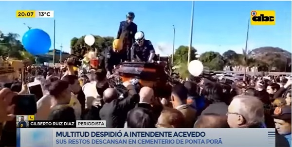 Despiden a Acevedo e intendente yace en su última morada