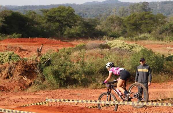 CICLISMO DE MONTAÑA EN LUQUE •