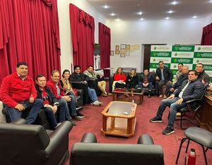 Utilizan Gobernación de Paraguarí como PC para anunciar pase del diputado Samaniego al cartismo - Nacionales - ABC Color