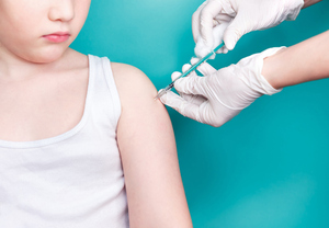Diario HOY | Pfizer dice que 3 dosis de vacuna anticovid en menores de 5 años ofrecen alta eficacia