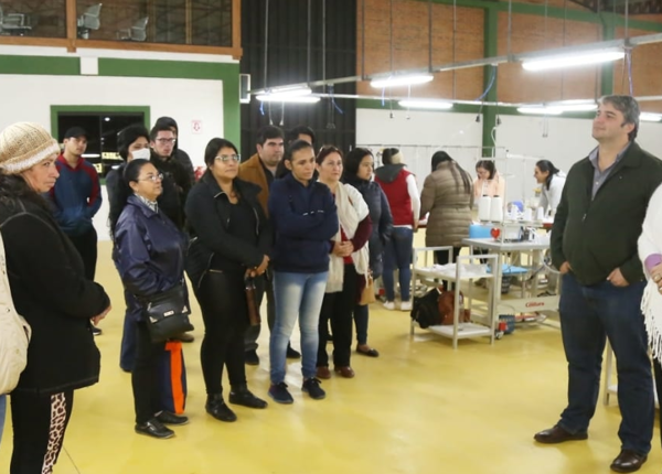 Ovetenses inician curso de capacitación remunerada - Noticiero Paraguay