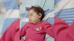 Niña enferma de 2 años está en el hospital hace 19 días y no consigue cama