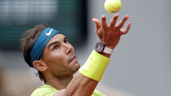 Nadal pisa con fuerza en su debut en Roland Garros