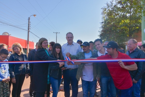 Vaesken inaugura varias obras en Franco - Noticde.com