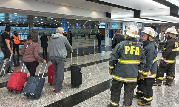 Ezeiza: Hizo una falsa amenaza de bomba al aeropuerto para que su novio no perdiera el vuelo - OviedoPress