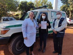 Entregan ambulancias a hospitales del Alto Paraná - Noticde.com