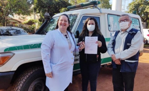 Minga Guazú y O’Leary reciben ambulancias donadas por Japón