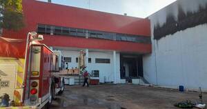 La Nación / Incendio en depósito de electrónicos habría dejado pérdida de U$ 7 millones