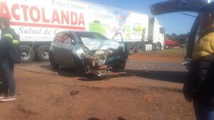 Camión de gran porte protagoniza accidente en Minga Guazú
