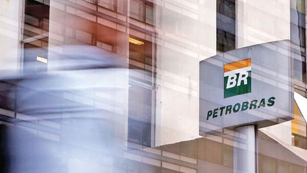 Bolsonaro destituye a titular de Petrobras tras 40 días en el cargo
