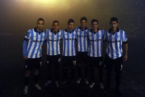 Versus / El regalo muy especial de Luis Fariña a Rodrigo de Paul - PARAGUAYPE.COM