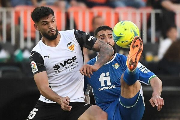 Alderete, con 15 amarillas en LaLiga - Fútbol - ABC Color
