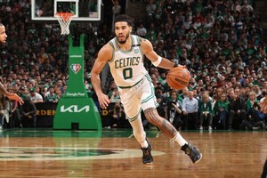 Diario HOY | Celtics arrollan al Heat 102-82 y emparejan final de la Conferencia Este