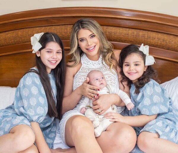 La familia de Gaby Mena está de fiesta - Gente - ABC Color