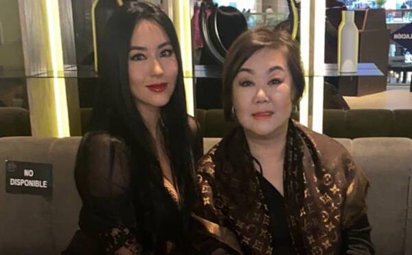 Crónica / ExMiss cuenta que dejaron "tirada" a su mamá en su lecho de muerte