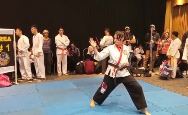 Esteños se consagran campeones sudamericanos de Taekwondo