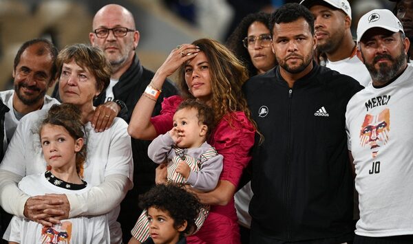 Versus / Entre lágrimas, Jo-Wilfried Tsonga pone fin a su carrera tras perder en Roland Garros - PARAGUAYPE.COM