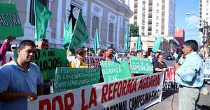 La Nación / Campesinos exigen legalización de asentamientos al Indert