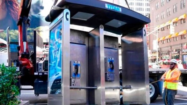 Desconectaron la ultima cabina telefónica pública con monedas en la ciudad de Nueva York