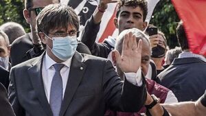 La justicia europea restituyó la inmunidad al expresidente catalán Puigdemont
