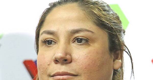 La Nación / Patricia Samudio logró posponer nuevamente la audiencia con una chicana más