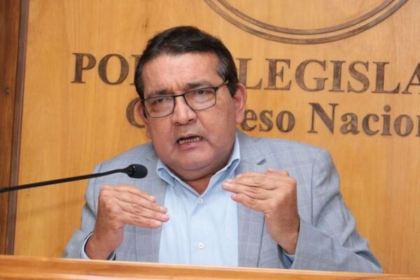 Santa Cruz sostiene que el Senado puede devolver terna al CM e indica que hay antecedentes