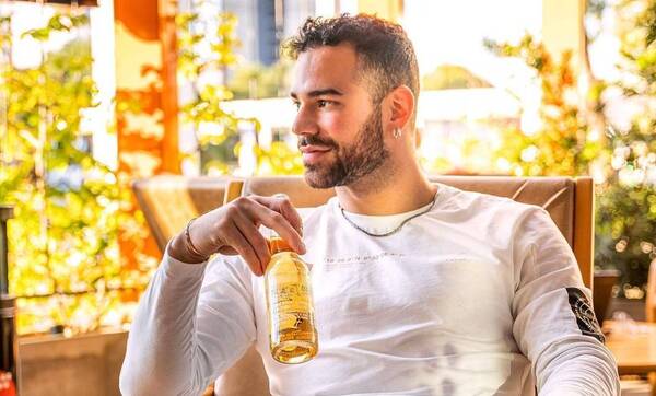 Crónica / Renato Prono mostró qué hace para que no le pese mucho la "extrañación"