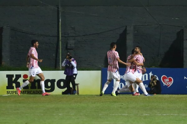 San Lorenzo no falla y es el nuevo puntero de la Intermedia