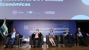 Actual sistema laboral y de seguridad social son un riesgo potencial sin una reforma, según economista