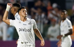 Diario HOY | Santos cede empate ante el colista Banfield y clasifica por un hilo Santos 
