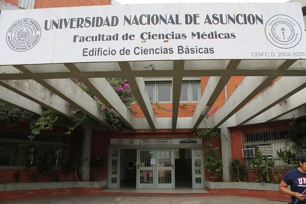 Medicina UNA inicia periodo de inscripción para la admisión de 2022 - Nacionales - ABC Color