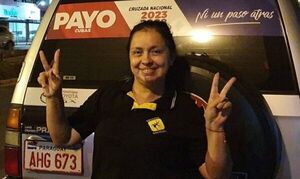 Esposa de Paraguayo Cubas insiste en ocupar banca que perteneció a su marido