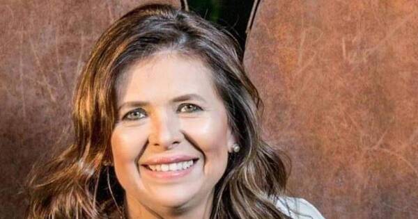 La Nación / Investigarán caso de enfermera salpicada como limpiadora “mau”