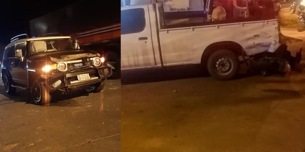 TRIPLE ACCIDENTE DEJA DAÑOS MATERIALES Y LESIONADOS EN TRINIDAD