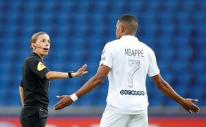 Quiénes son las seis árbitras que fueron designadas para el Mundial Qatar 2022