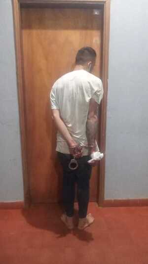 Golpeó hasta a su suegra en un arranque de furia, y durmió en el calabozo