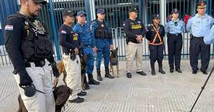 La Nación / Más de 2.500 policías se instalan en las calles para el superclásico entre Cerro y Olimpia