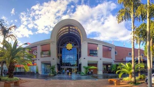 Amenaza de bomba obliga a evacuar conocido shopping de Asunción