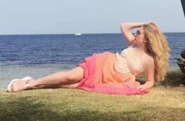 Crónica / [GALERIA] Ella es la refugiada que se quedó con marido ajeno