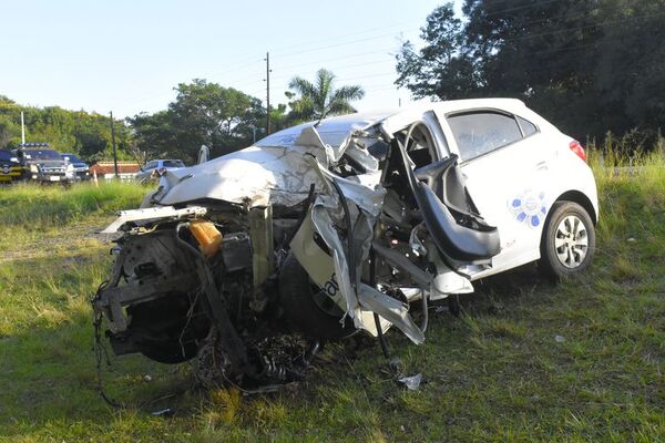 Aparatoso accidente en el tramo Villarrica-Paraguarí - Nacionales - ABC Color