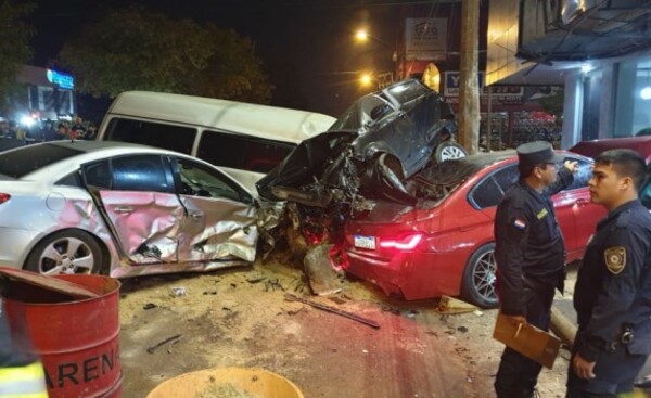 “Casi me chocaron y luego de 10 segundos ya les encontré destrozados”