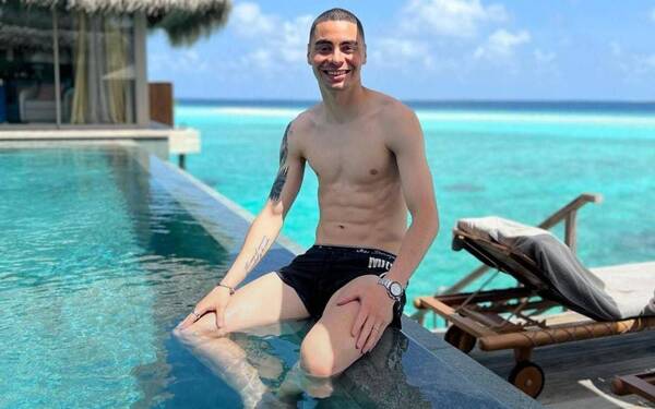 Crónica / [GALERÍA] ¿Cuánto cuesta vacacionar cómo Miguel Almirón en el paraíso?