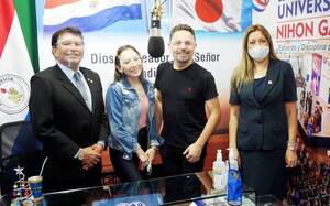 Crónica / Jazmín Del Paraguay fue agasajada por su cumpleaños