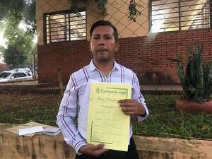 Profesor niega maltrato y alega persecución en su contra