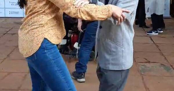 La Nación / “Tango Terapia”, una alternativa terapéutica y recreativa para personas con discapacidad