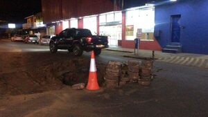Essap deja peligroso bache sobre la avenida Mariscal López de Pedro Juan Caballero