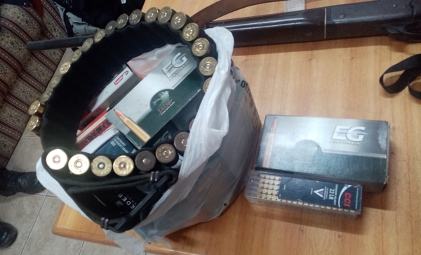 Incautan varias armas y municiones tras un allanamiento en una vivienda en Boquerón - Megacadena — Últimas Noticias de Paraguay