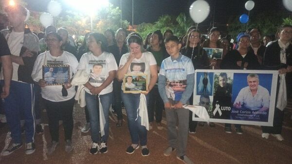 Ciudadanos marchan en Pedro Juan Caballero exigiendo justicia